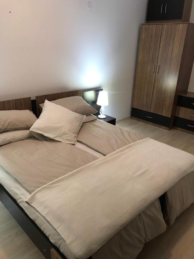 Newly Refurbished Spacious And Cosy Apartment St. John 반스코 외부 사진